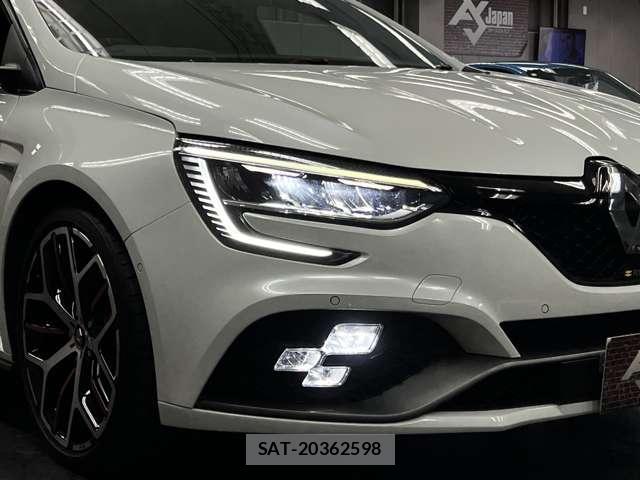Renault MEGANE 2024-03 8012621-13