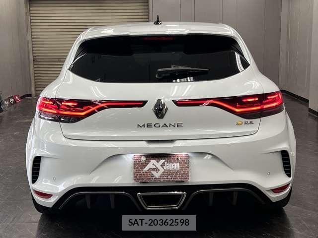 Renault MEGANE 2024-03 8012621-8