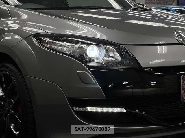 Renault MEGANE 2013-06 8012624-13