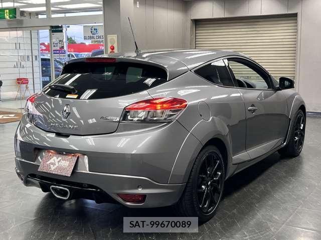 Renault MEGANE 2013-06 8012624-19