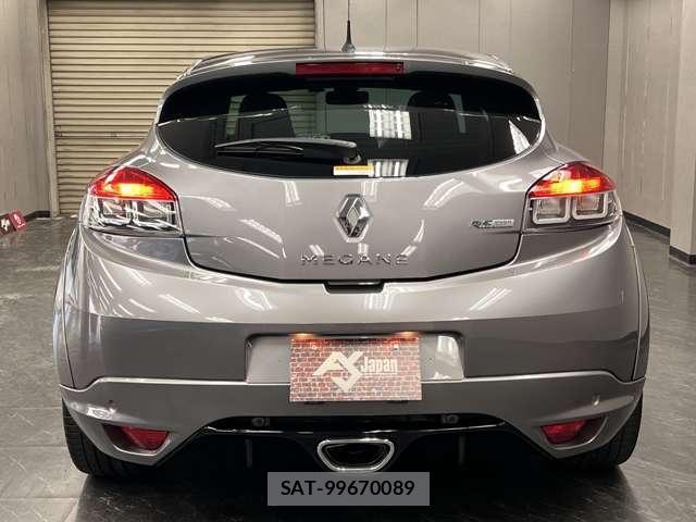 Renault MEGANE 2013-06 8012624-8