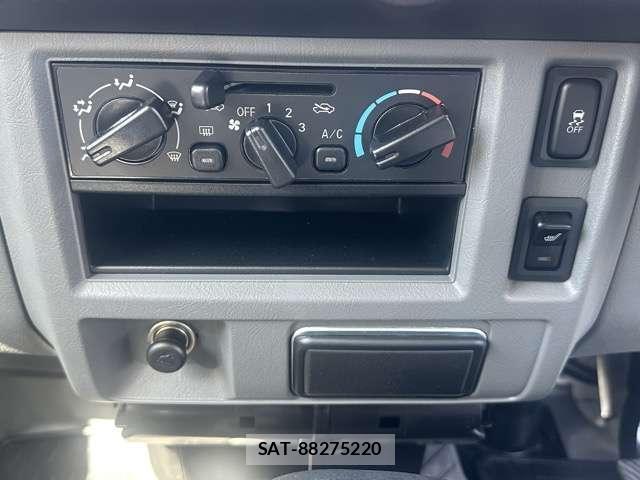Mitsubishi MINICA 2022-12 8010101-17