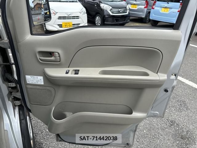Mitsubishi MINICAB VAN 2019-06 8006619-15
