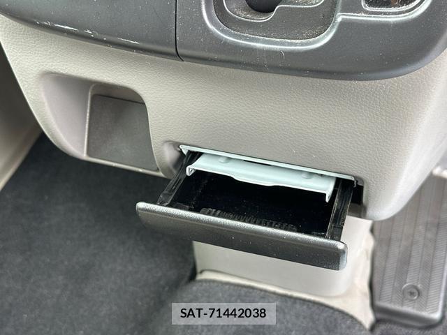 Mitsubishi MINICAB VAN 2019-06 8006619-5