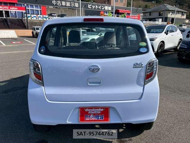 Daihatsu MIRA 2015-08 8003905-5