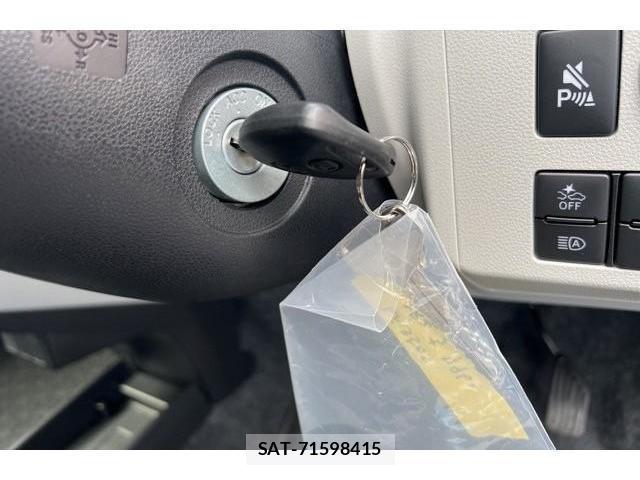 Daihatsu MIRA 2025-02 8004214-12