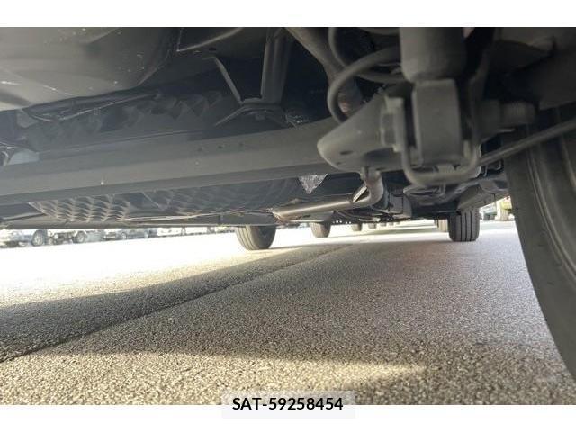 Daihatsu MIRA 2025-02 8004215-9