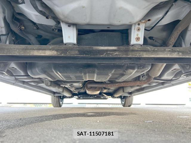 Daihatsu MIRA 2013-04 8004650-18