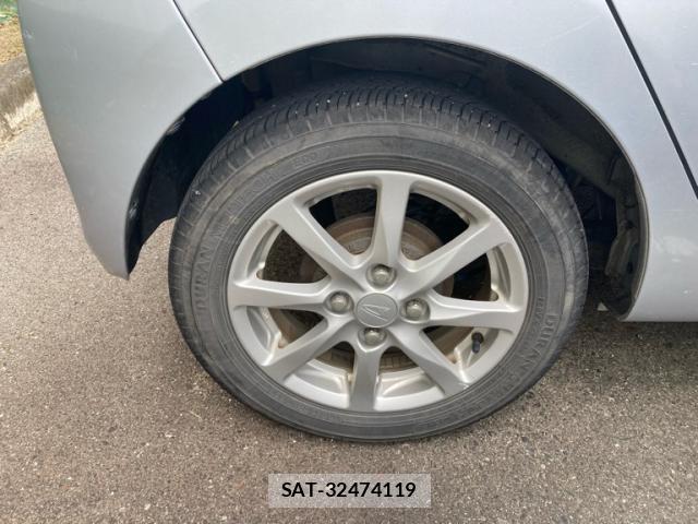 Daihatsu MIRA 2011-11 8005592-5