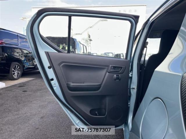 Daihatsu MIRA 2018-03 8006405-6