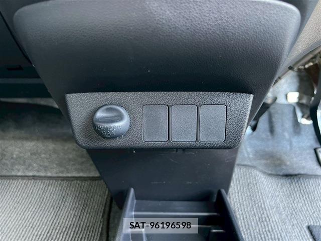 Daihatsu MIRA 2018-08 8007073-12