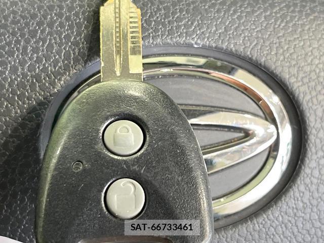 Daihatsu MIRA 2014-02 8007154-4