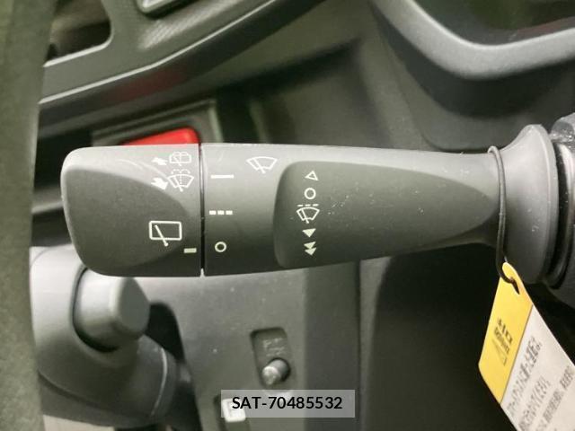 Daihatsu MIRA 2025-02 8007844-11
