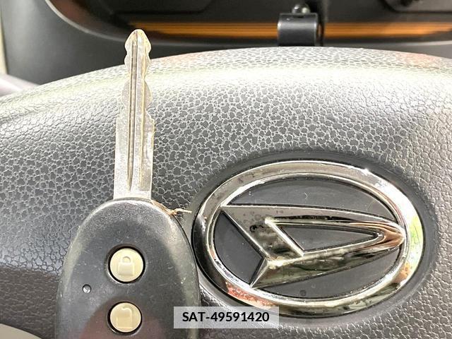 Daihatsu MIRA 2013-05 8008545-4