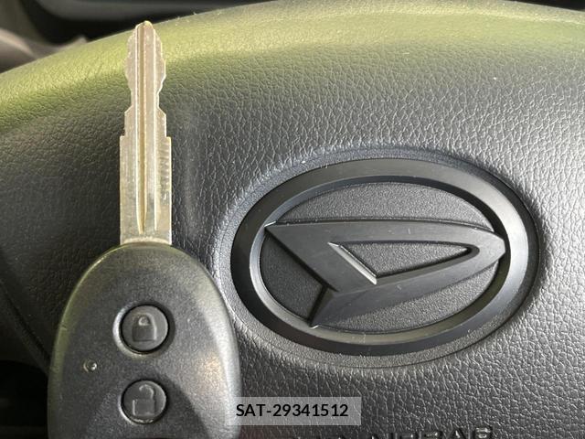 Daihatsu MIRA 2017-09 8008781-6