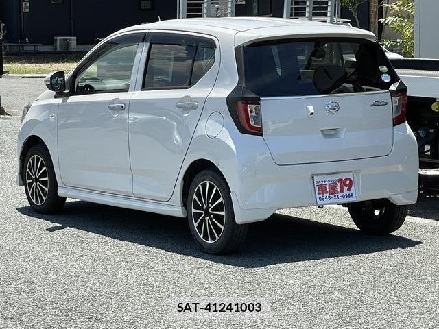 Daihatsu MIRA 2017-04 8009182-1