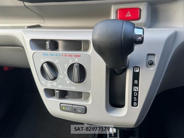Daihatsu MIRA 2017-04 8009443-17