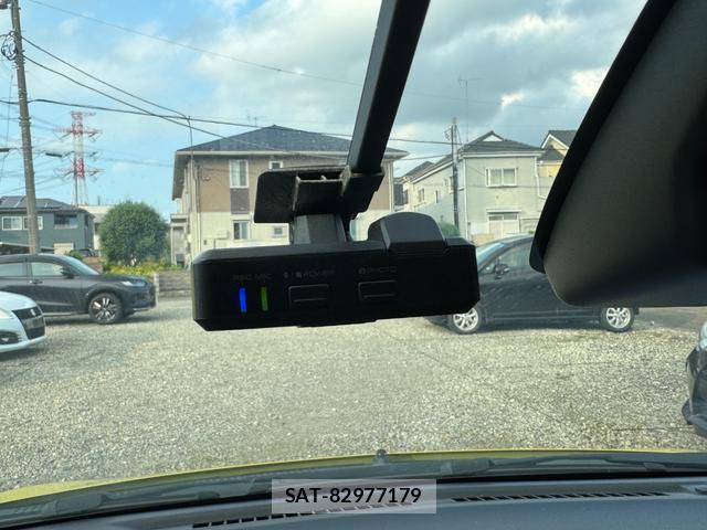 Daihatsu MIRA 2017-04 8009443-19