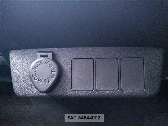 Daihatsu MIRA 2021-07 8011038-9