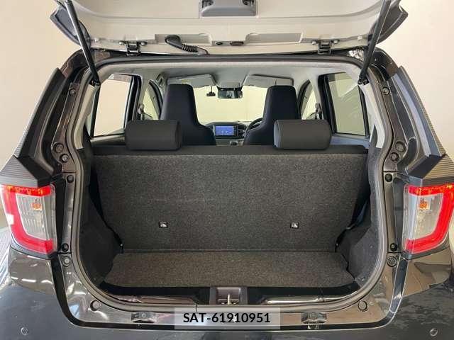 Daihatsu MIRA 2019-02 8011350-17