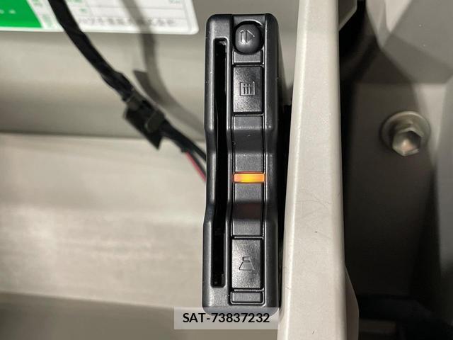 Daihatsu MIRA 2015-06 8011583-3