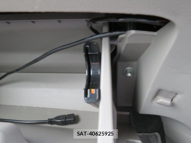 Daihatsu MIRA 2014-06 8012003-11