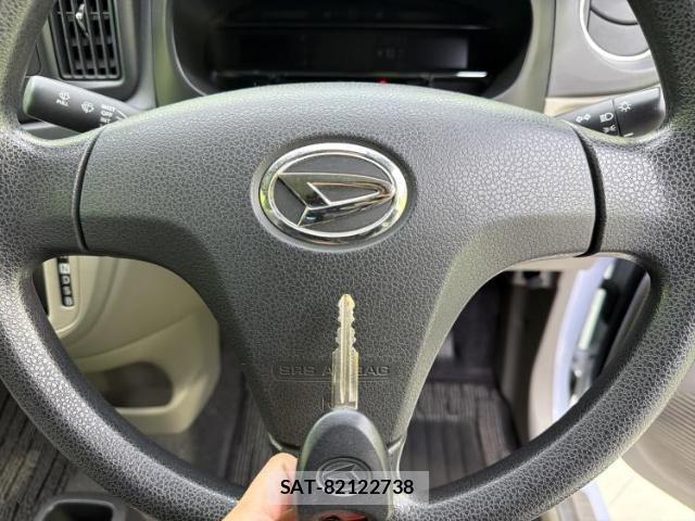 Daihatsu MIRA 2013-10 8012178-10