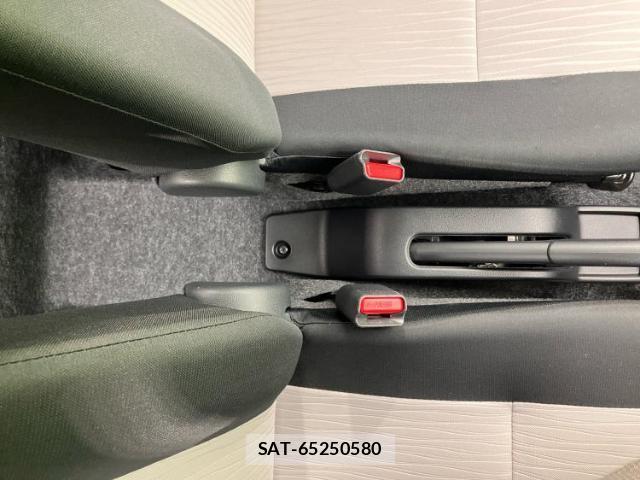 Daihatsu MIRA 2025-02 8012206-17