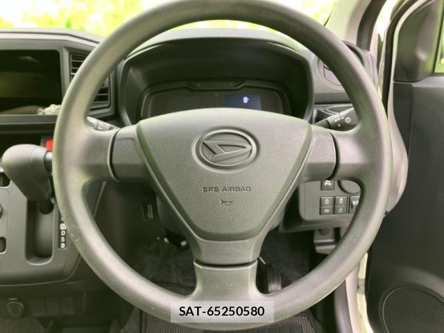Daihatsu MIRA 2025-02 8012206-9