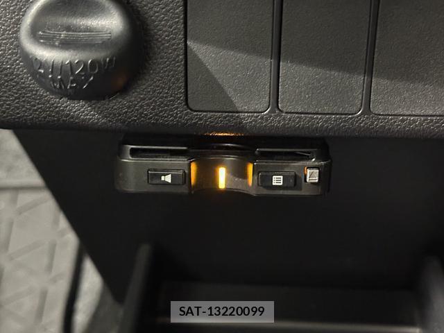 Daihatsu MIRA 2017-06 8012647-4