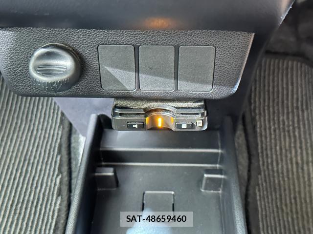 Daihatsu MIRA 2019-04 8012648-7