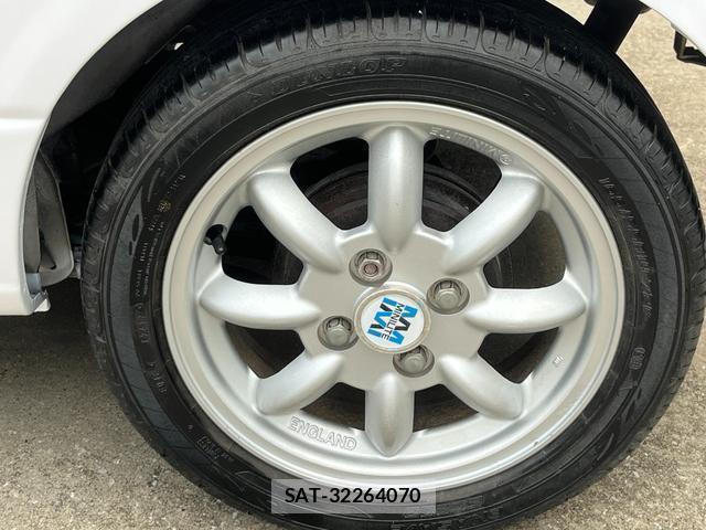 Daihatsu MIRA 2002-04 8006319-19
