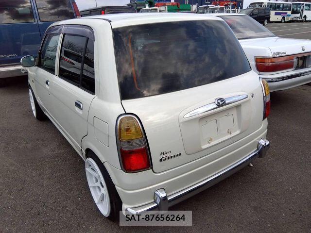 Daihatsu MIRA 2003-04 8009961-1