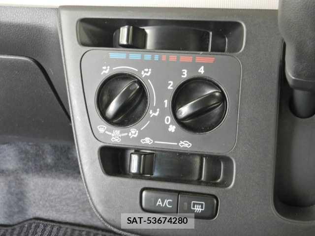 Daihatsu MIRA 2023-01 8011009-7
