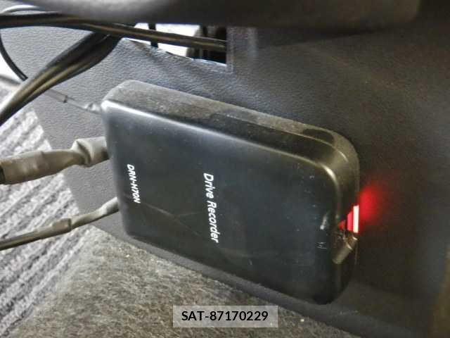 Daihatsu MIRA 2022-09 8011031-9