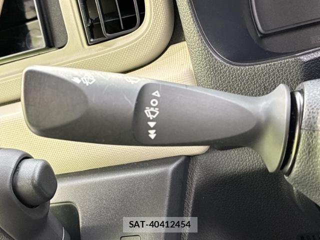 Daihatsu MIRA 2019-05 8012230-12