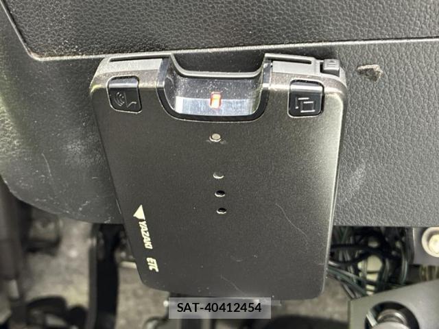 Daihatsu MIRA 2019-05 8012230-14