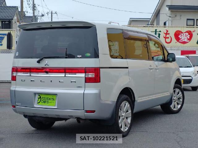 Mitsubishi I 2015-10 8011916-1