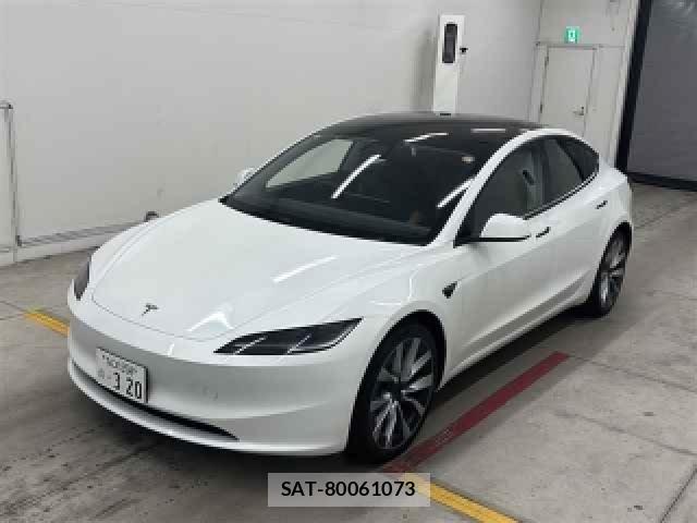 Tesla MODEL 3 2024-05 8010282-0