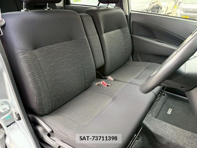 Daihatsu MOVE 2013-06 8008471-5