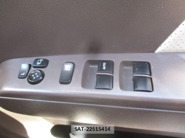 Suzuki MR WAGON 2014-08 8011416-11