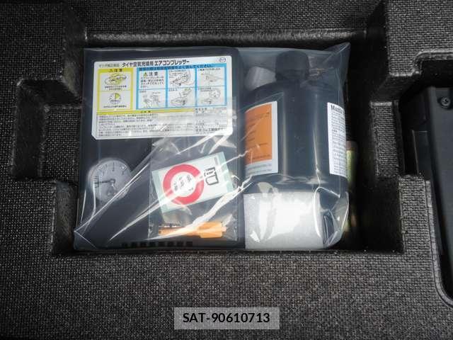Mazda MX-30 2023-11 8008691-6