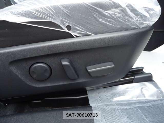 Mazda MX-30 2023-11 8008691-8