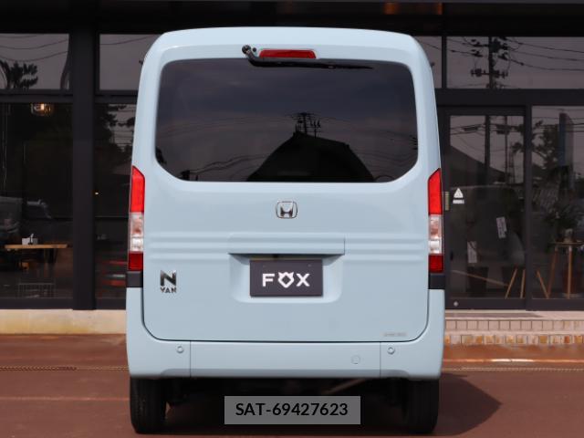 Honda N-VAN 2022-04 8003078-11