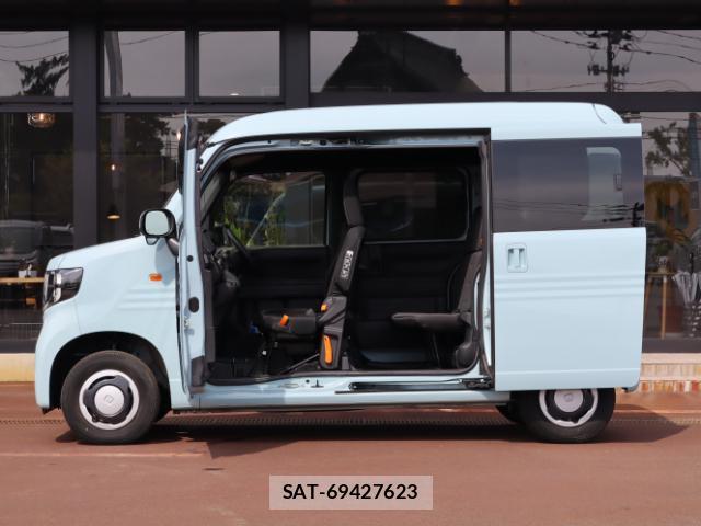 Honda N-VAN 2022-04 8003078-15