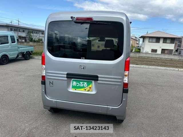 Honda N-VAN 2024-04 8006087-10
