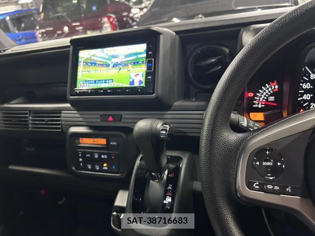 Honda N-VAN 2022-08 8010734-11