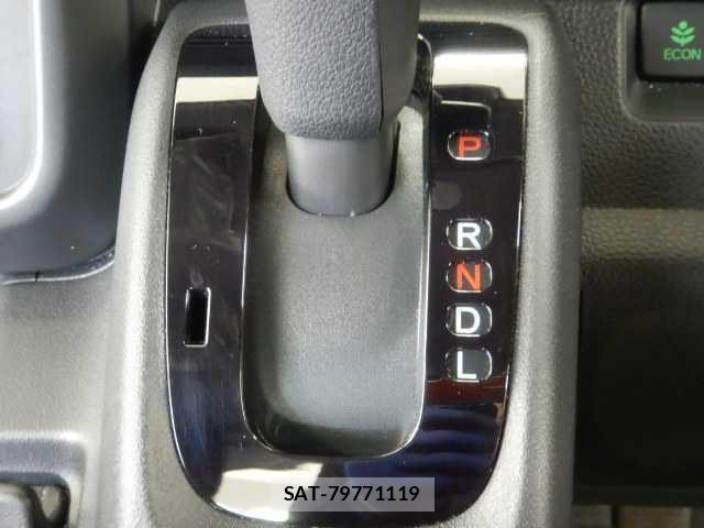 Honda N-VAN 2025-06 8011026-9
