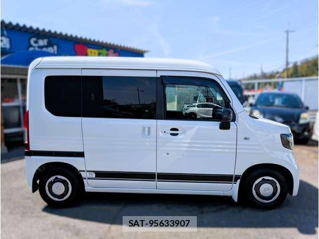 Honda N-VAN 2019-10 8011808-3