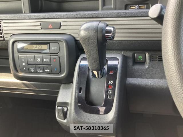 Honda N-VAN 2019-06 8012345-12